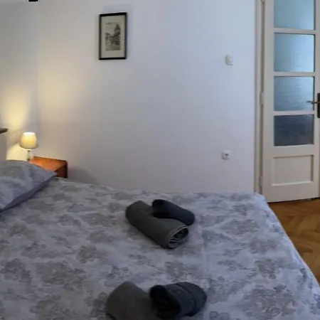 Mirna - What Is What Get Apartman Abbázia